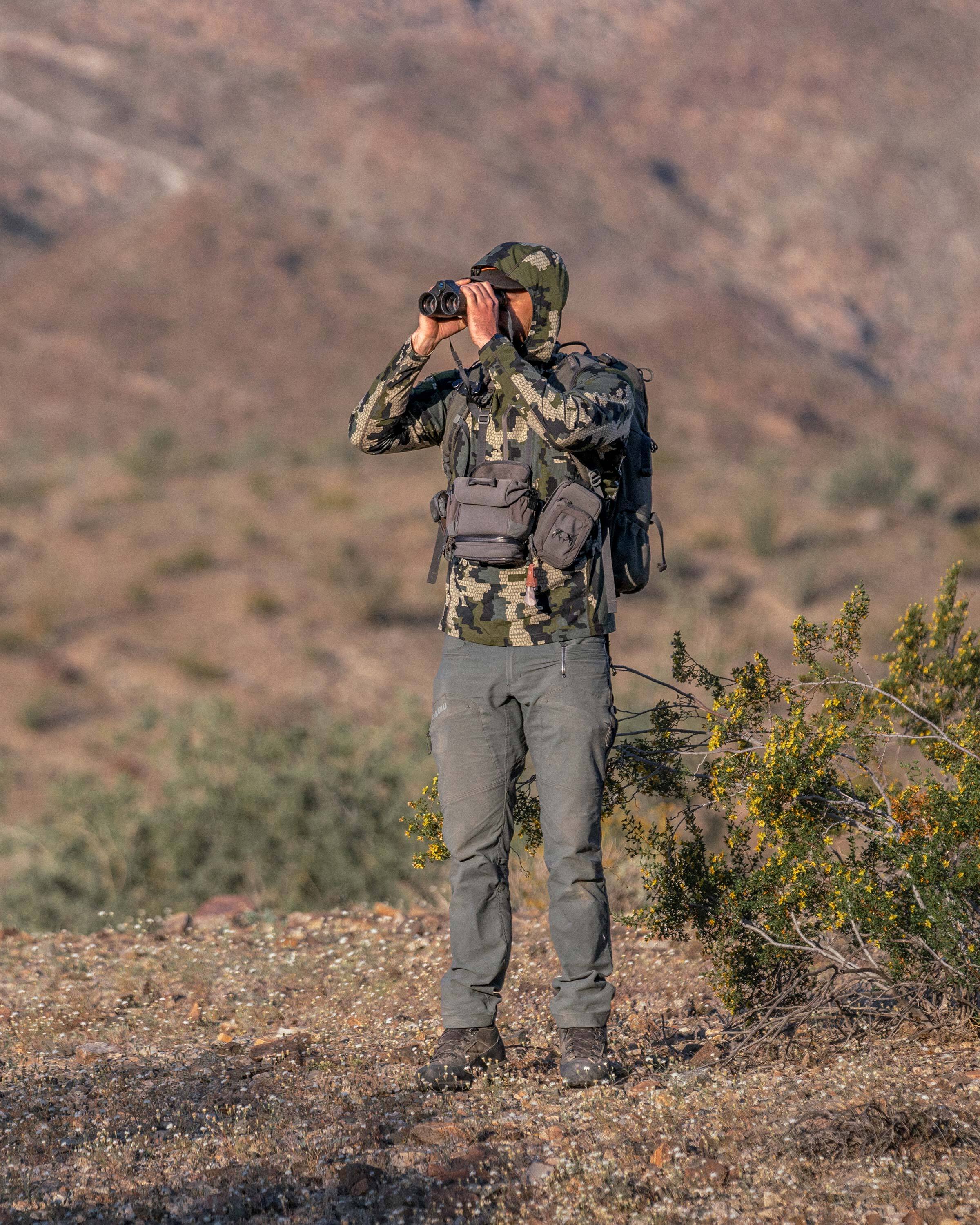 Tiburon Hybrid Hoodie | Khaki - Image 10
