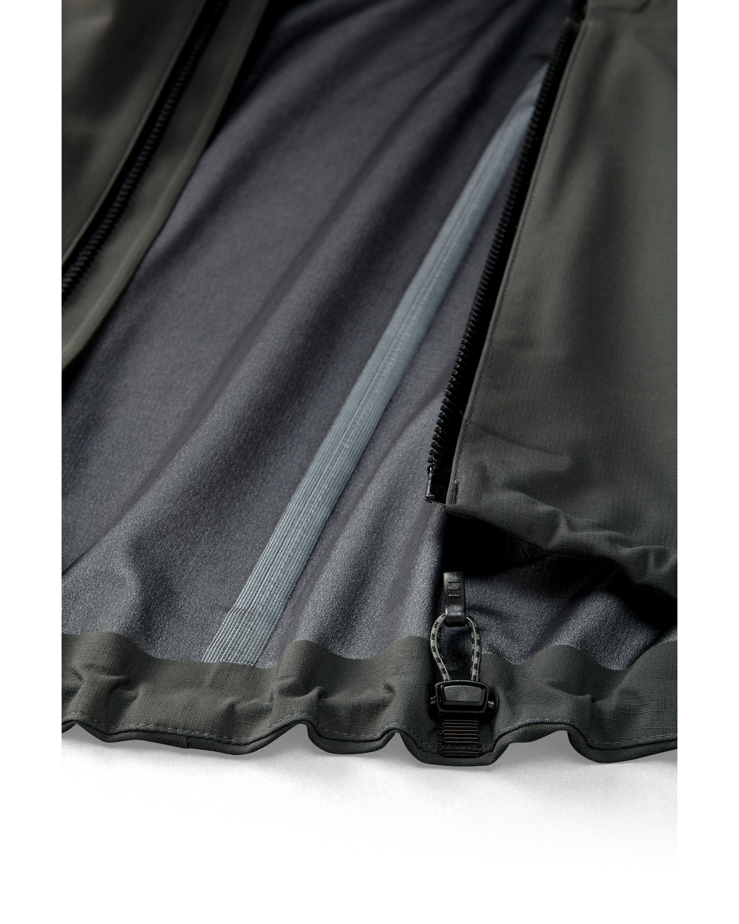 KUIU Kutana Storm Shell Jacket | Gunmetal - Image 4