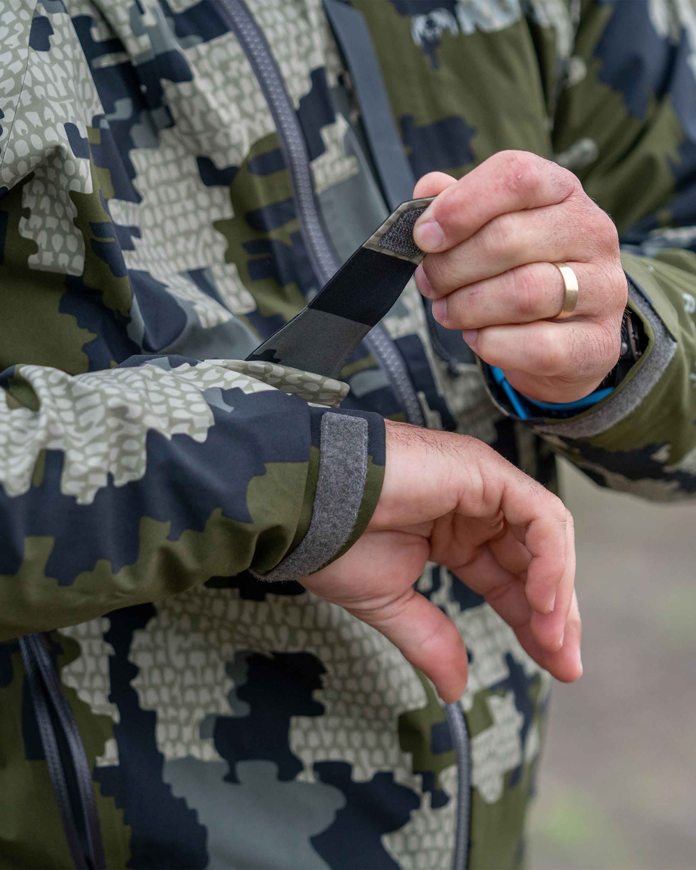 Chugach TR Rain Jacket | Gunmetal - Image 9