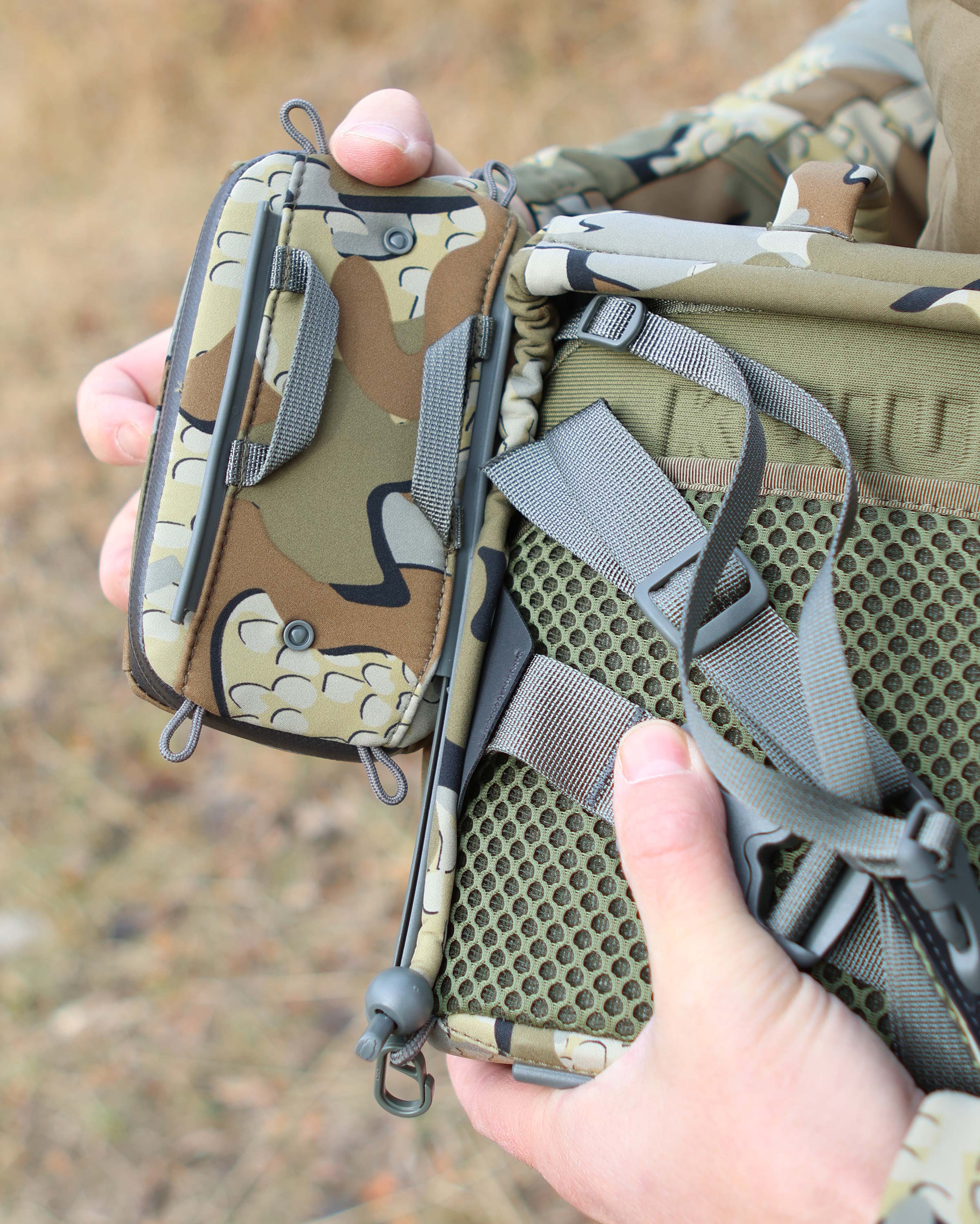 PRO G3 Bino Harness Accessory Pocket | Verde - Image 6