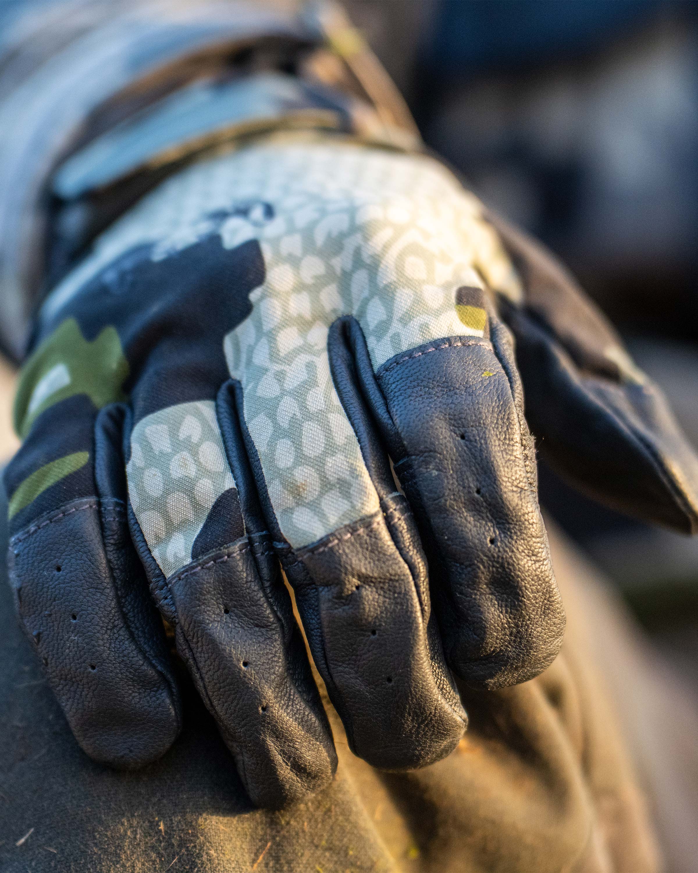 Precision Glove | Vias - Image 9