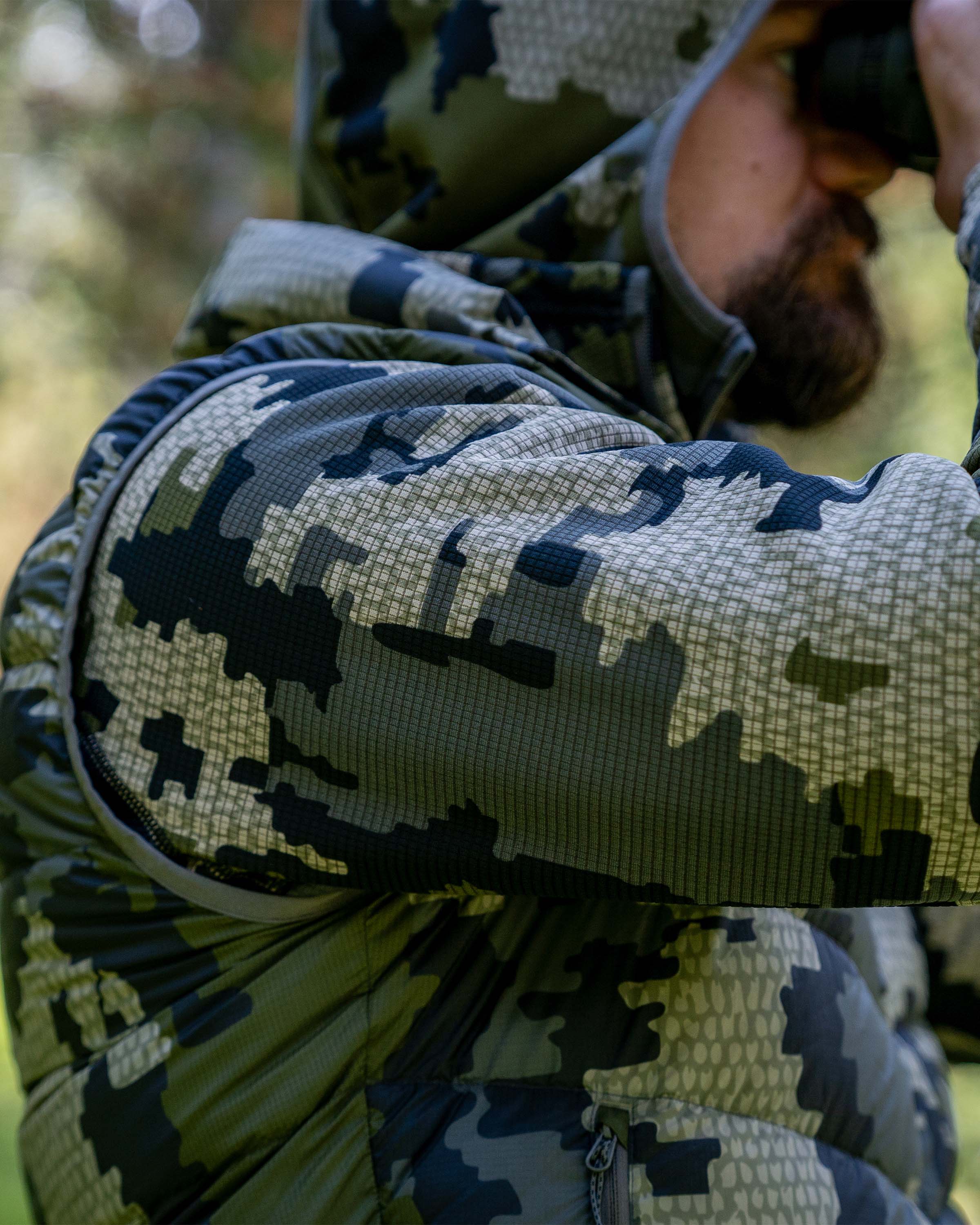 Super Down LT Vest | Gunmetal - Image 4