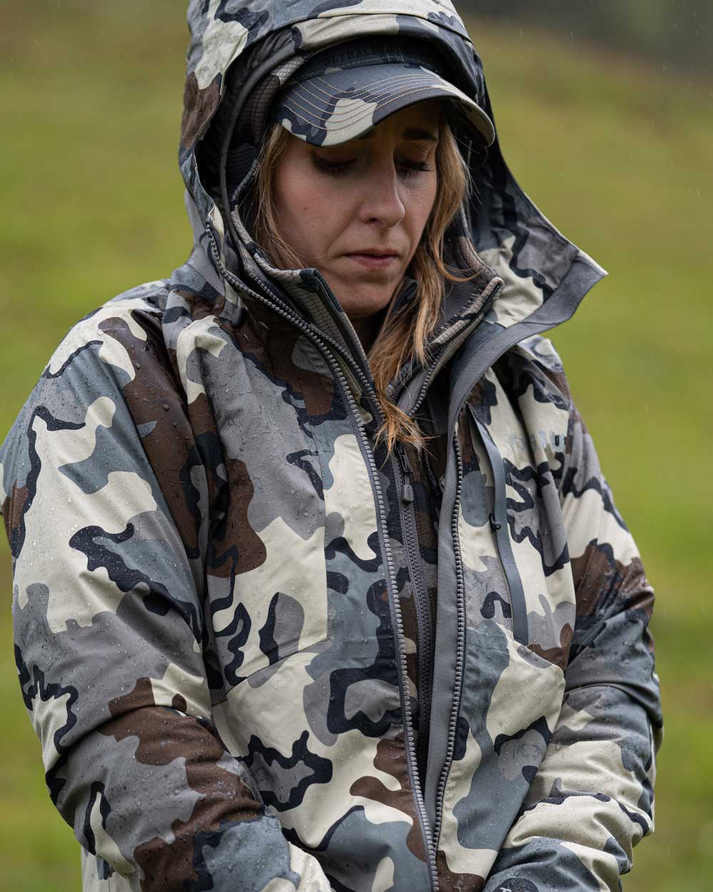 Women's Chugach TR Rain Jacket | Black - Image 4