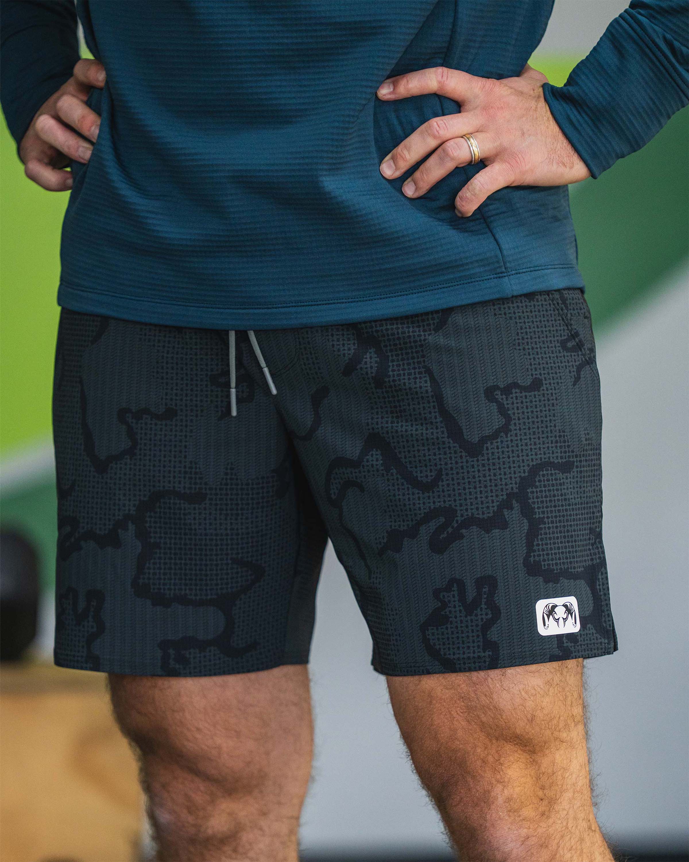 EnduroTrainer Lined 7″ Short | Dark Iron Tonal - Image 5