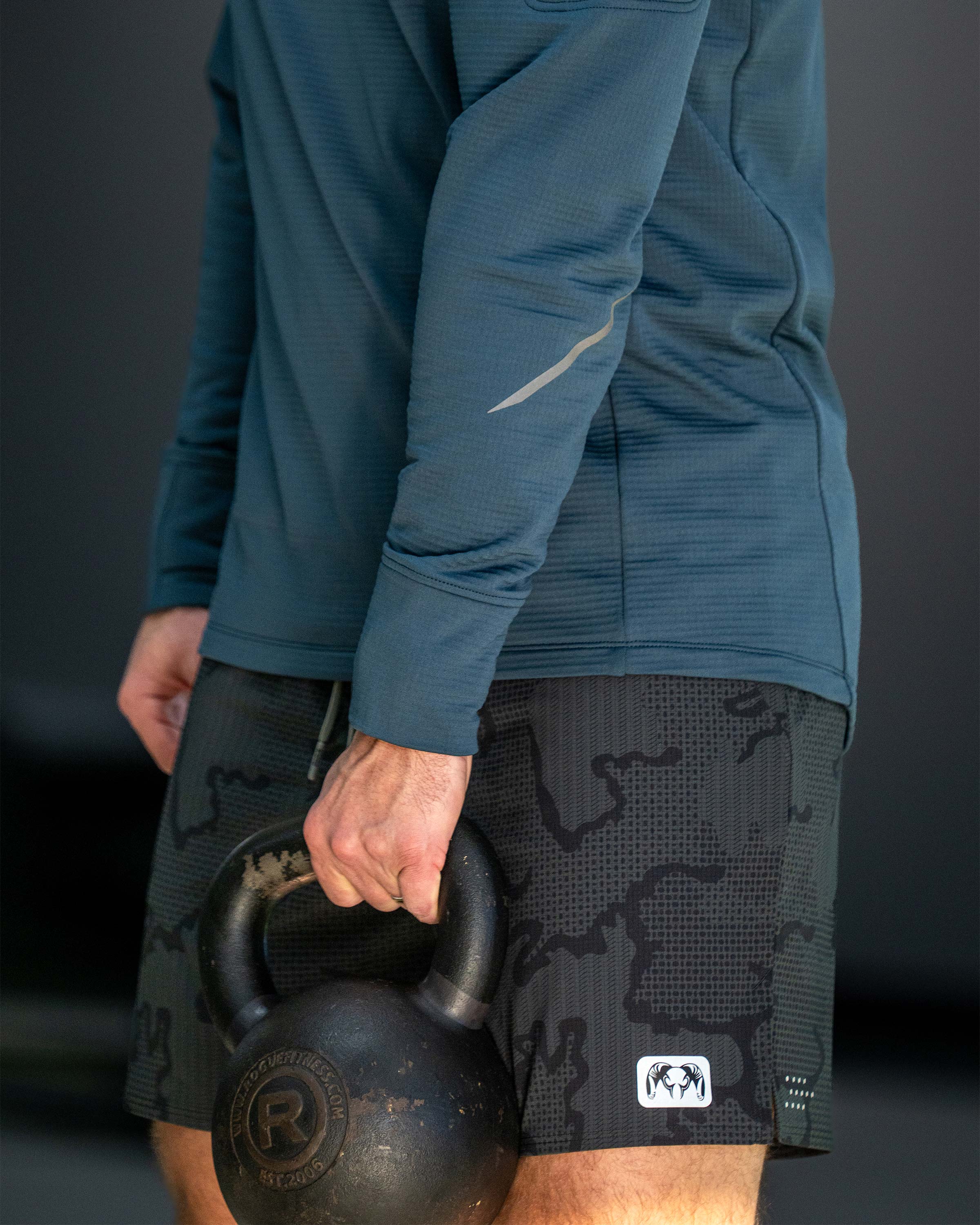 EnduroTrainer Lined 7″ Short | Dark Iron Tonal - Image 6