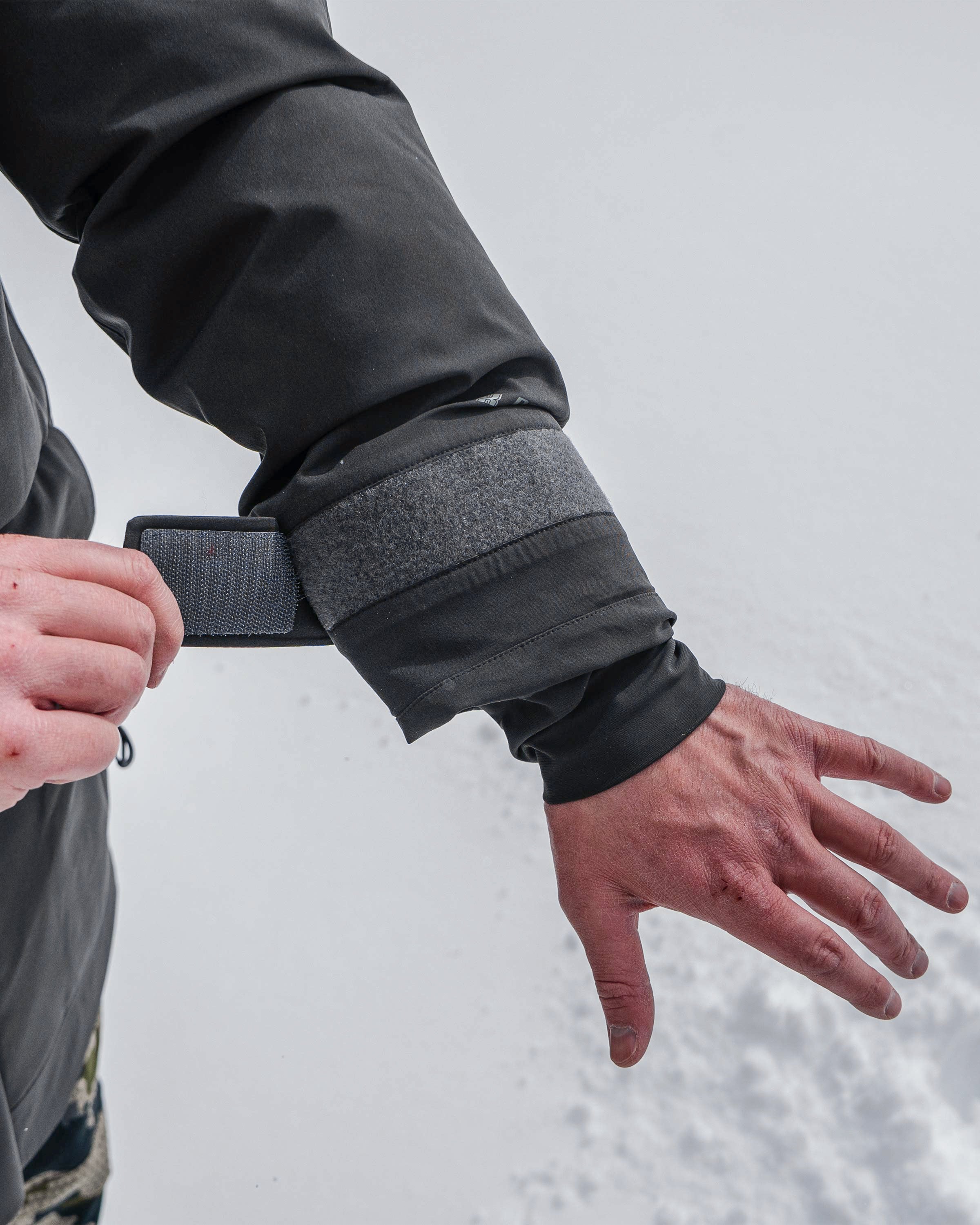 Super Down Arktuk Parka | Asphalt - Image 17